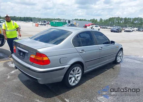 2003 BMW 330Xi из США, поврежденный, VIN WBAEW53423PN31175